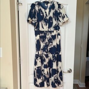 Simply Vera Vera Wang Navy and Cream Midi Dress